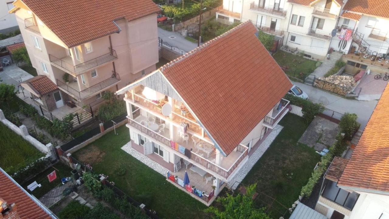 Villa Lakeview Paradise Peštani エクステリア 写真