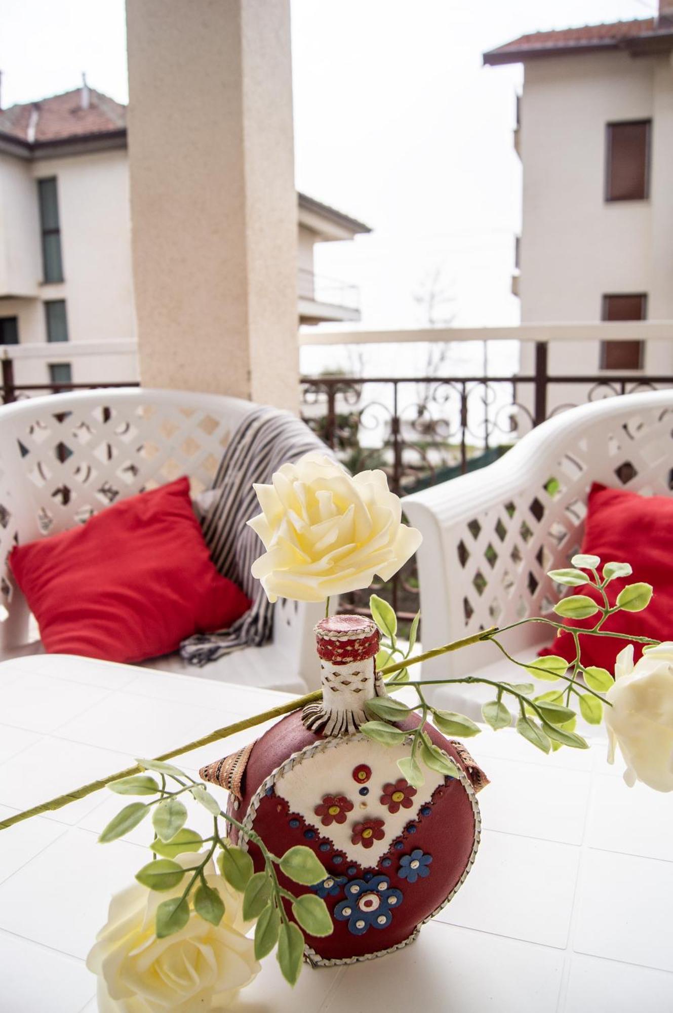 Villa Lakeview Paradise Peštani エクステリア 写真